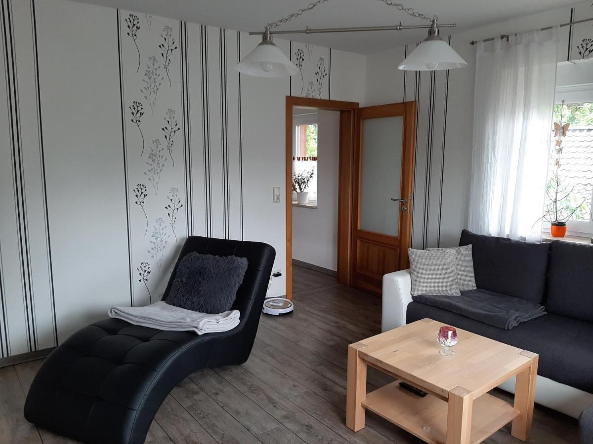 Ferienhaus Flotte Biene In Buggow Rubkow Exterior photo